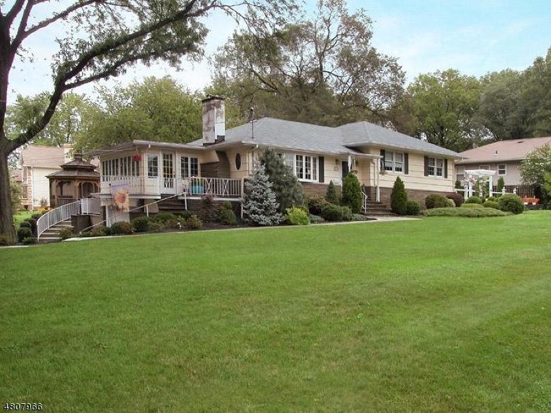 900 Lake Ave - Photo 1