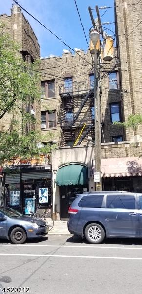 124 Storms Ave - Photo 1