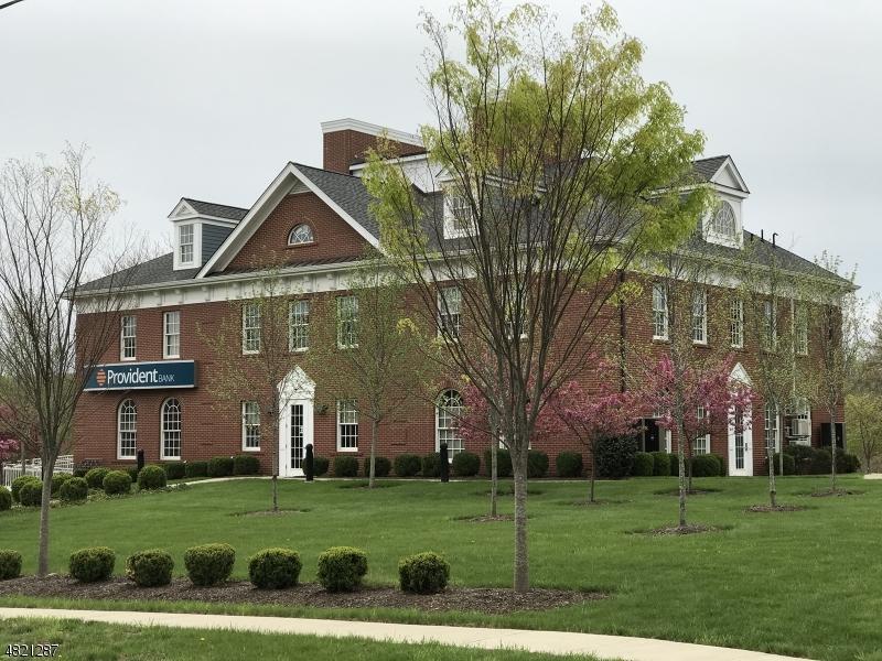 178 Center - Photo 1