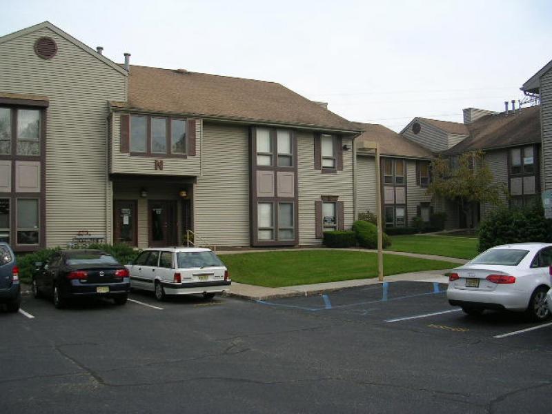 150 River Rd Unit N2b - Photo 1