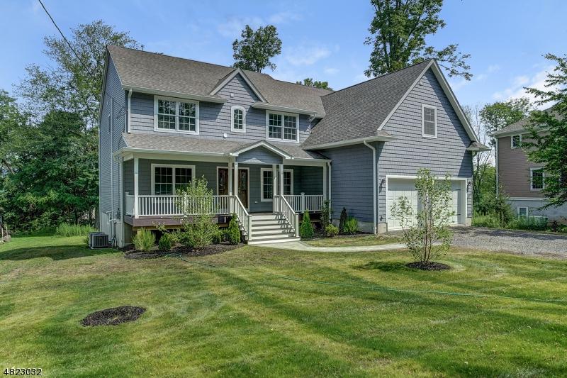 16 Forest Pl - Photo 1
