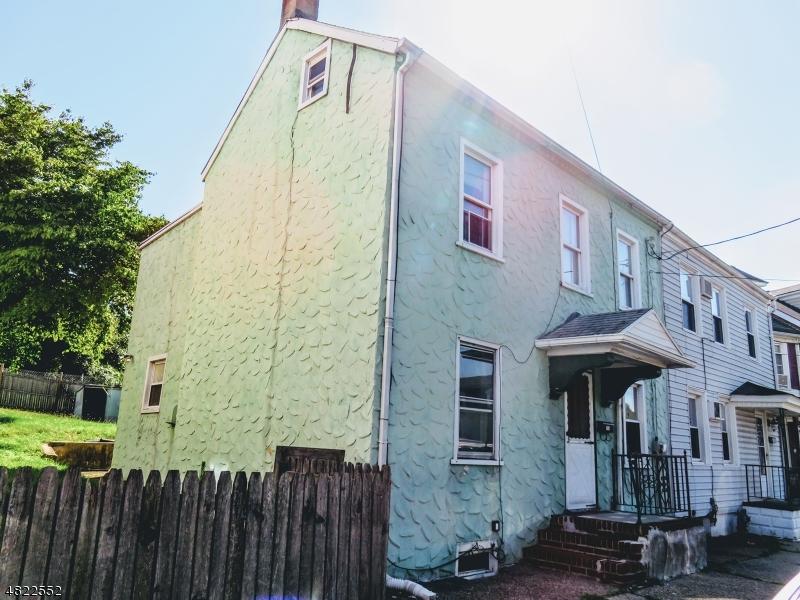 104 Mercer St - Photo 1