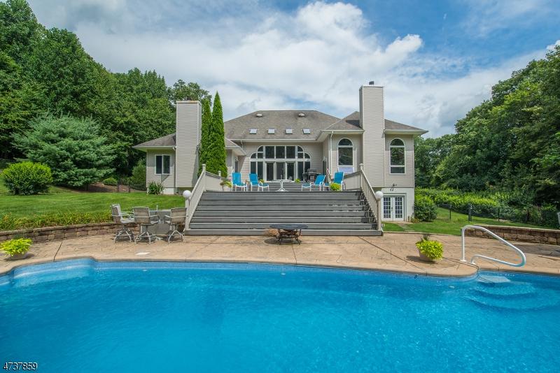 11 Stone Hedge Way - Photo 1
