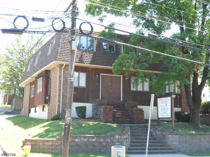 871 Mcbride Ave - Photo 1