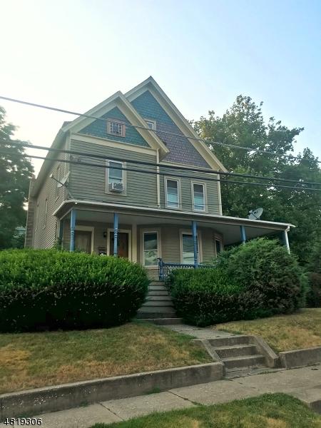 20 Ryerson Ave - Photo 1