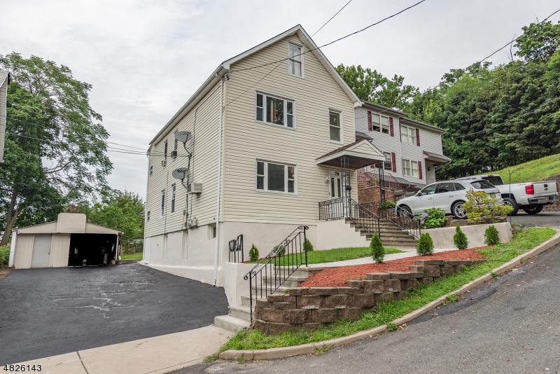 79 W 34 St - Photo 1