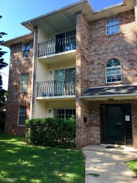 786 Summer Ave 3B Unit - Photo 1