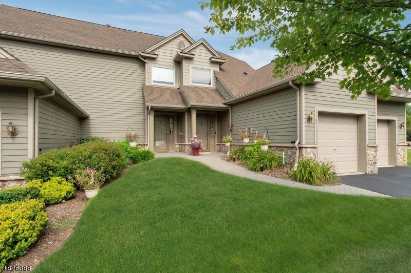 4 Cornwall Ct - Photo 1