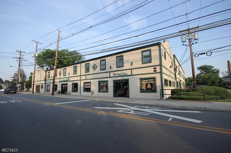 463 Main St - Photo 1
