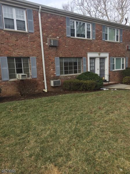24 Wedgewood Dr - Photo 1