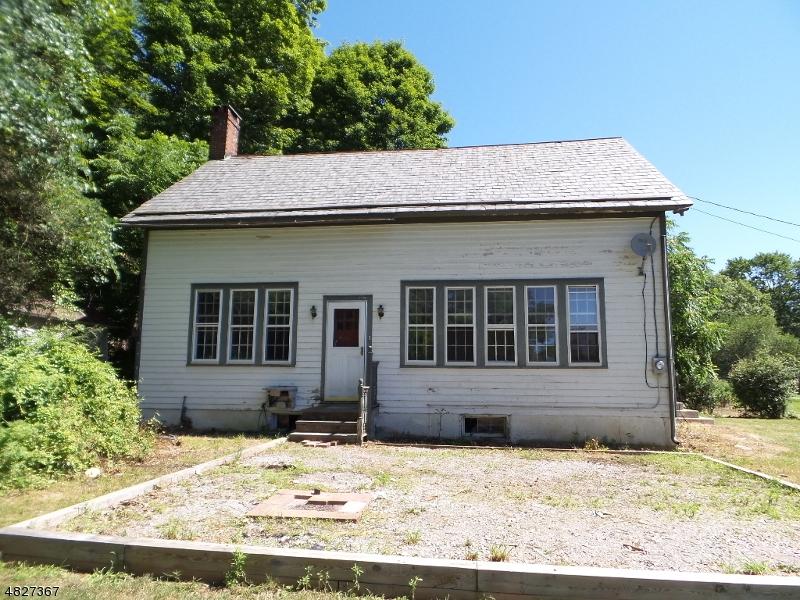 937 Maple Ave - Photo 1