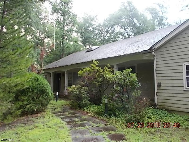 405 Carriage Ln - Photo 1