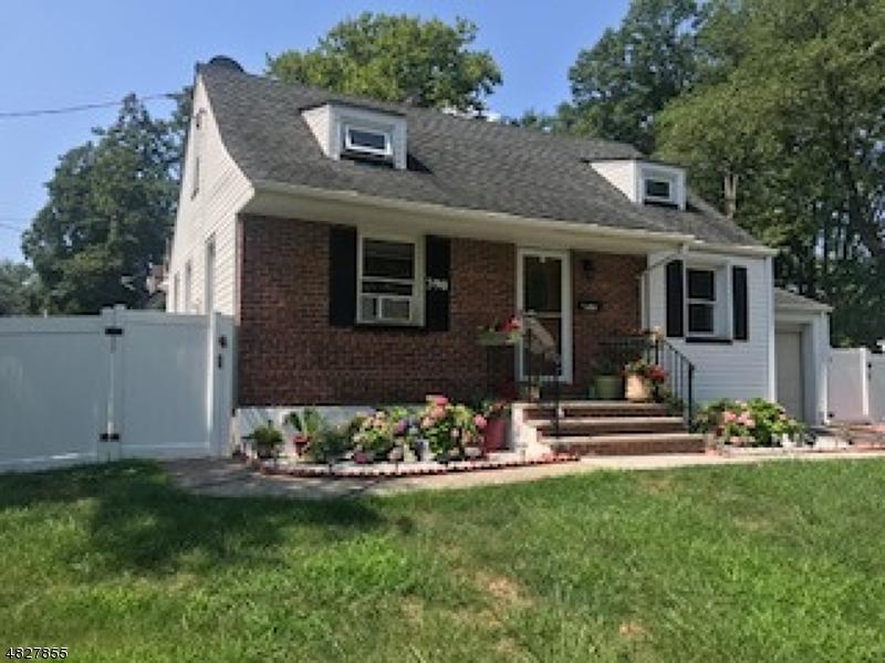 390 Douglas Rd - Photo 1