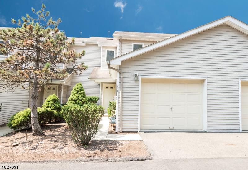 703 Skyline Dr - Photo 1