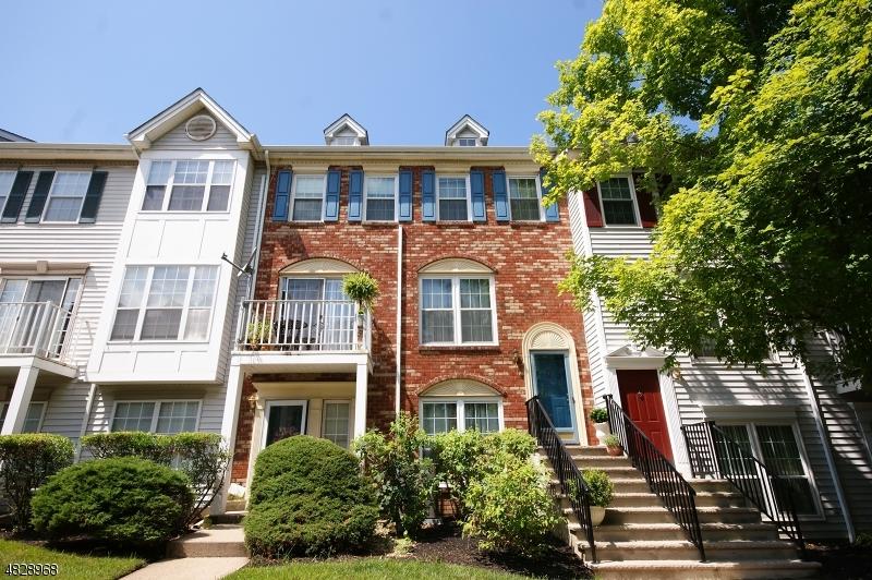 170 Sapphire Ln - Photo 1