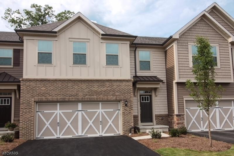 12 Marilyn Dr - Photo 1