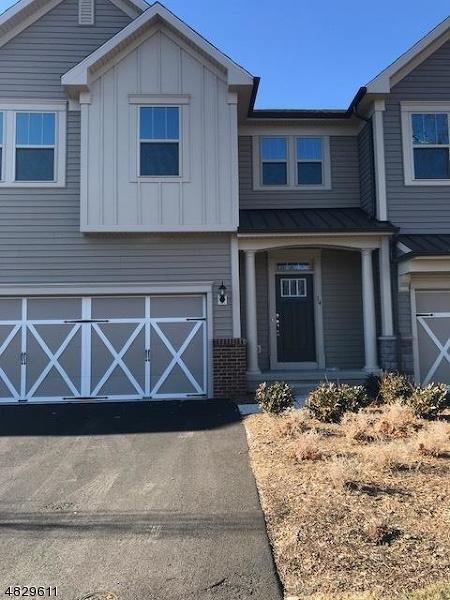 14 Marilyn Dr - Photo 1