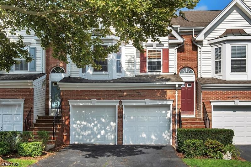 327 Winthrop Dr - Photo 1
