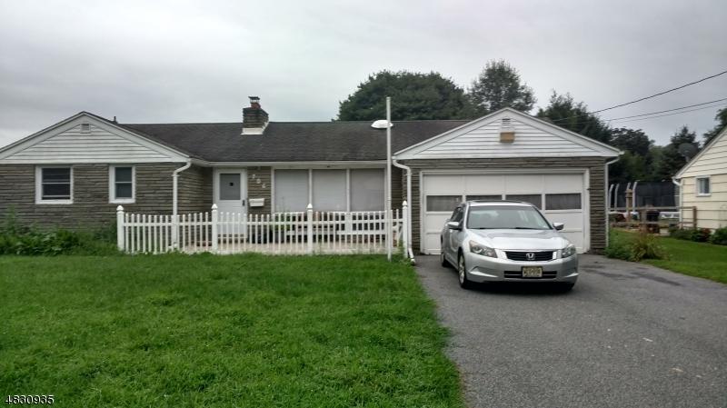 706 4TH ST - Photo 1