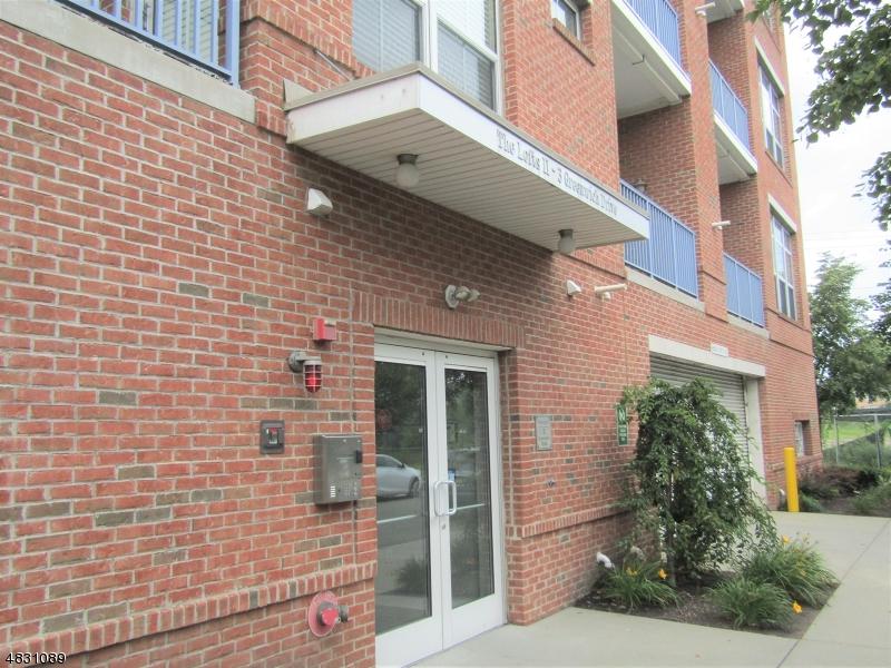 3 Greenwich Dr - Photo 1