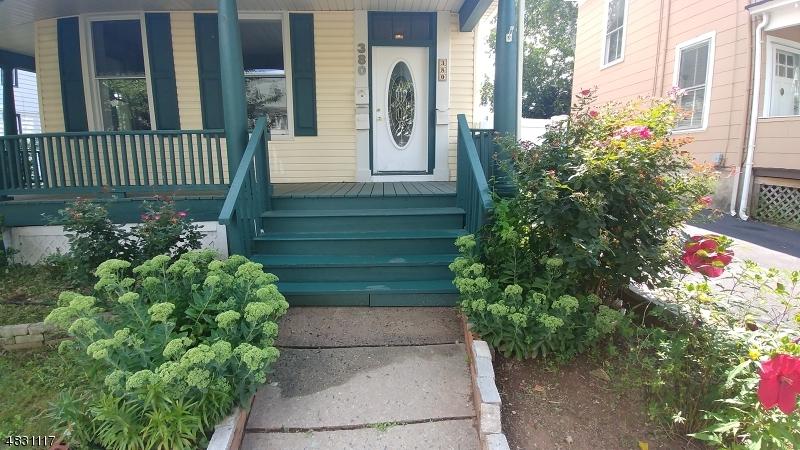 380 Seminary Ave - Photo 1