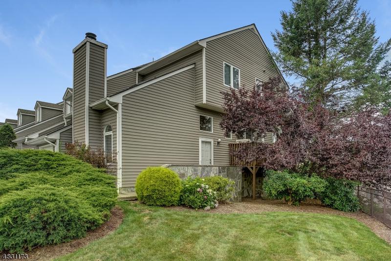 16 Bayowski Rd - Photo 1
