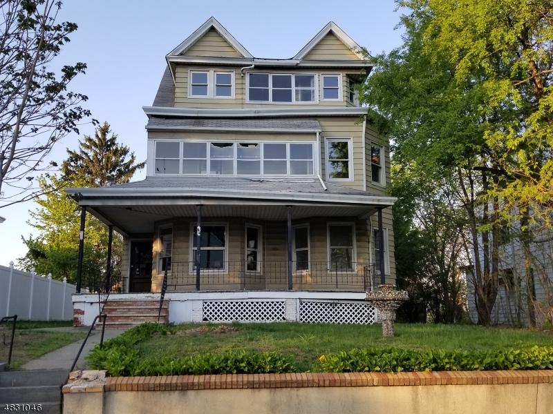 76 Lafayette Ave - Photo 1