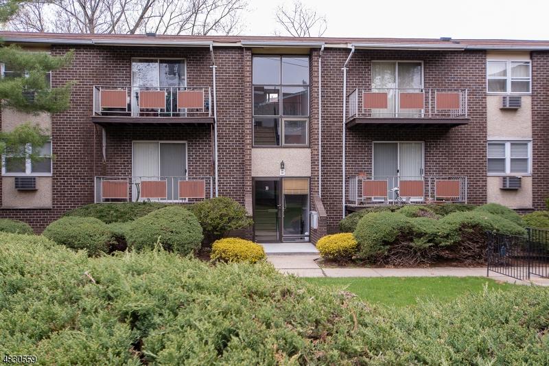 421 Bloomfield Ave B4 - Photo 1