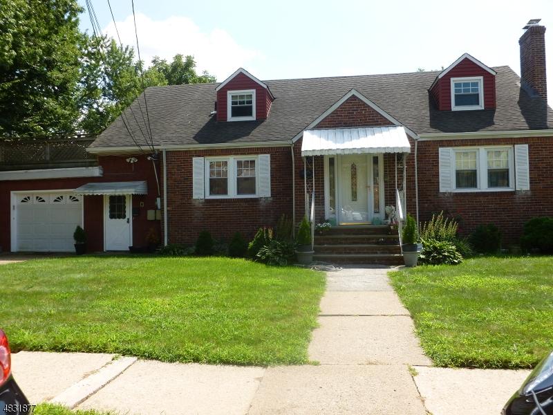7 Irving St - Photo 1