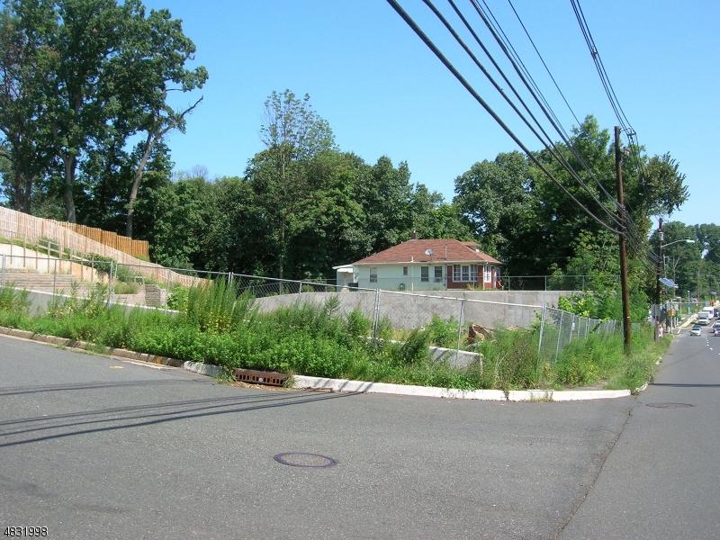 226 Nj-27 (Lincoln Hwy) - Photo 1