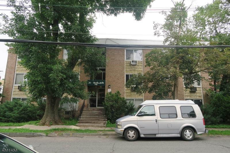 740 Vose Ave - Photo 1