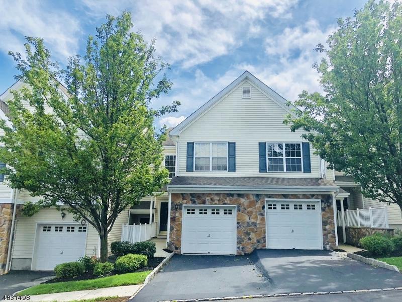 14 Mountainside Dr - Photo 1