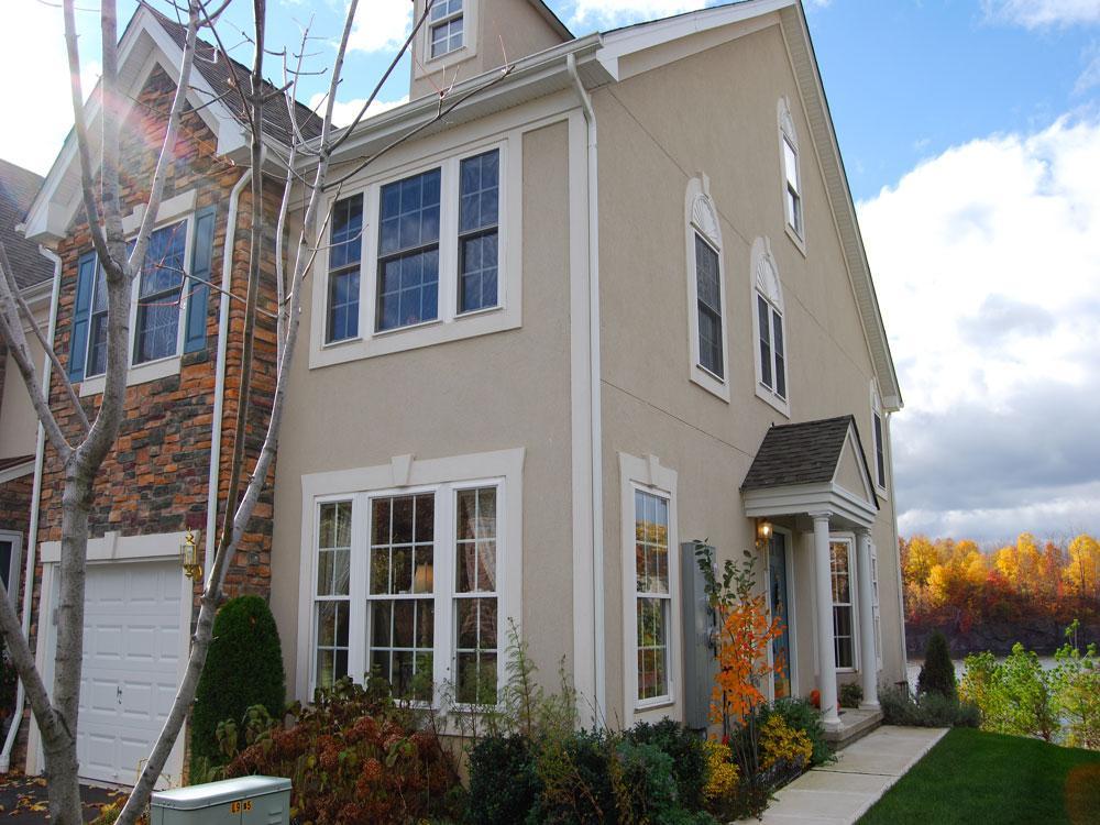 4 Rosewood Ct - Photo 1