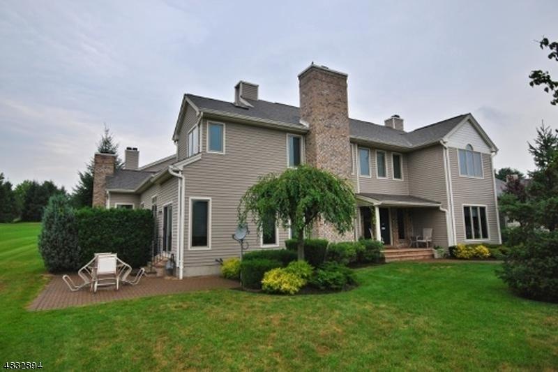 32 Louis Dr - Photo 1