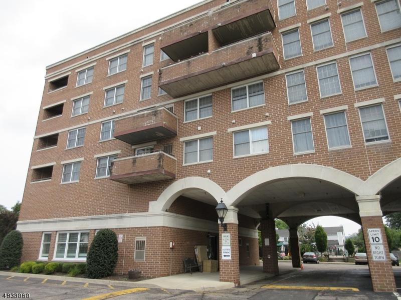 44 Iron Forge Sq - Photo 1