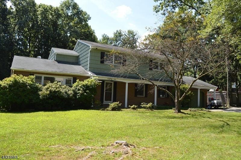 81 Brooklawn Dr - Photo 1