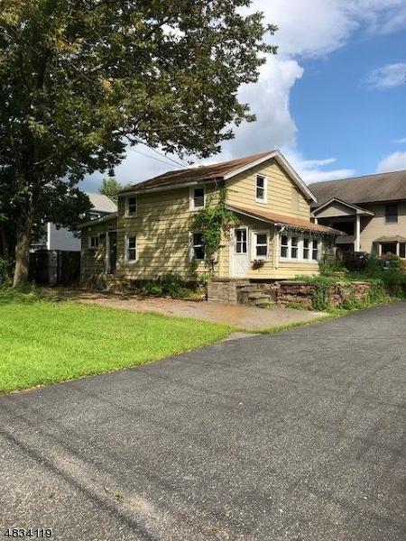 646 Warwick Tpke - Photo 1