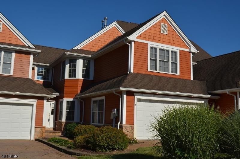 16 Turnberry Ln - Photo 1