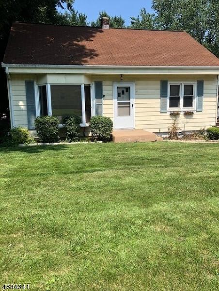 51 Hillcrest Ave - Photo 1