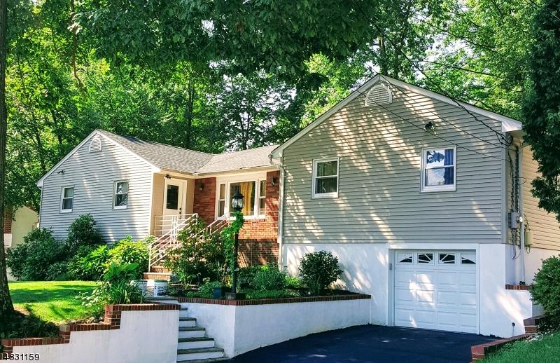 20 White Meadow Rd - Photo 1