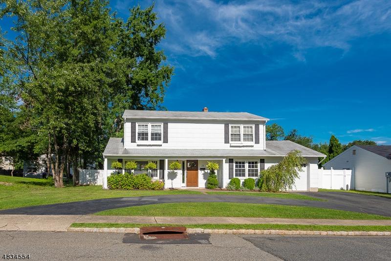 28 Central Ave - Photo 1