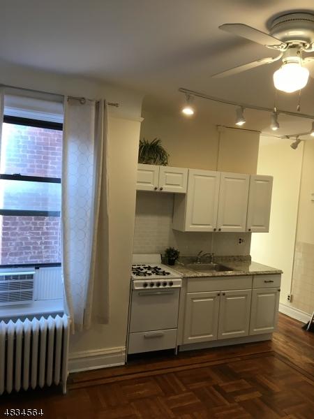 1055 Boulevard East - Photo 1