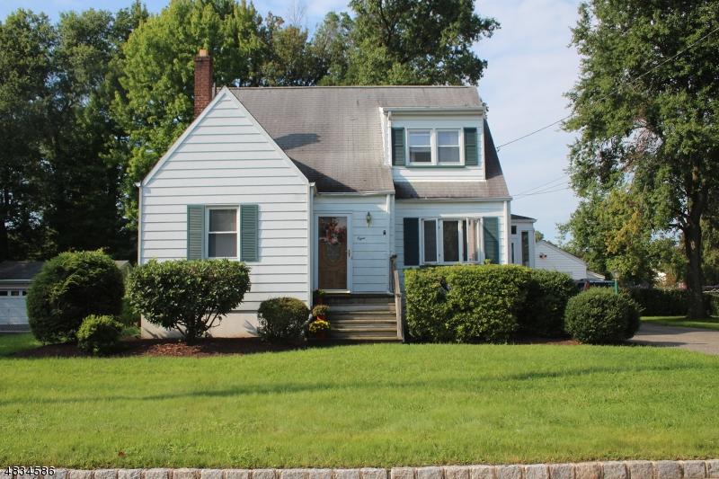 8 Laurel Pl - Photo 1