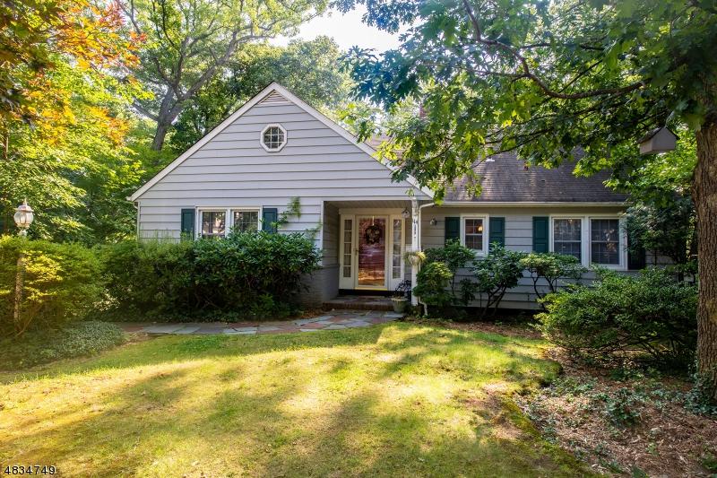 114 W Lake Dr - Photo 1