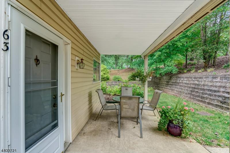 63 Fieldstone Rd - Photo 1