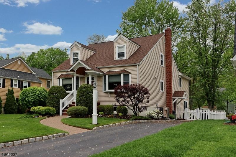 1017 Coolidge St - Photo 1