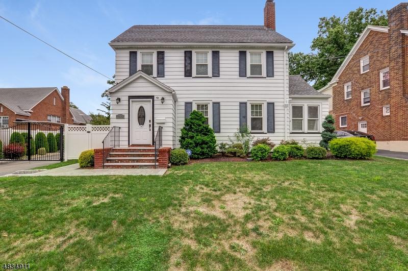 231 Shelley Ave - Photo 1