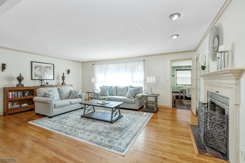 1287 Poplar Ave - Photo 1