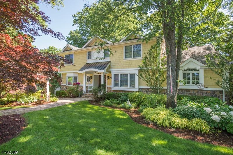 1066 Pines Lake Dr - Photo 1