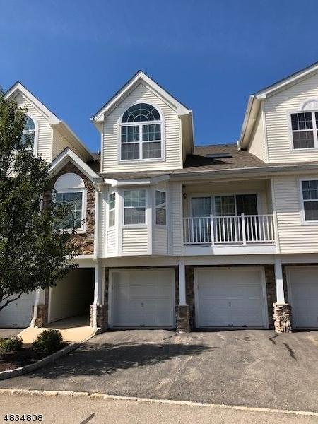 22 Pondside Dr - Photo 1